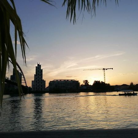 אוננג River Side - Cosy - Lot Of Space מראה חיצוני תמונה