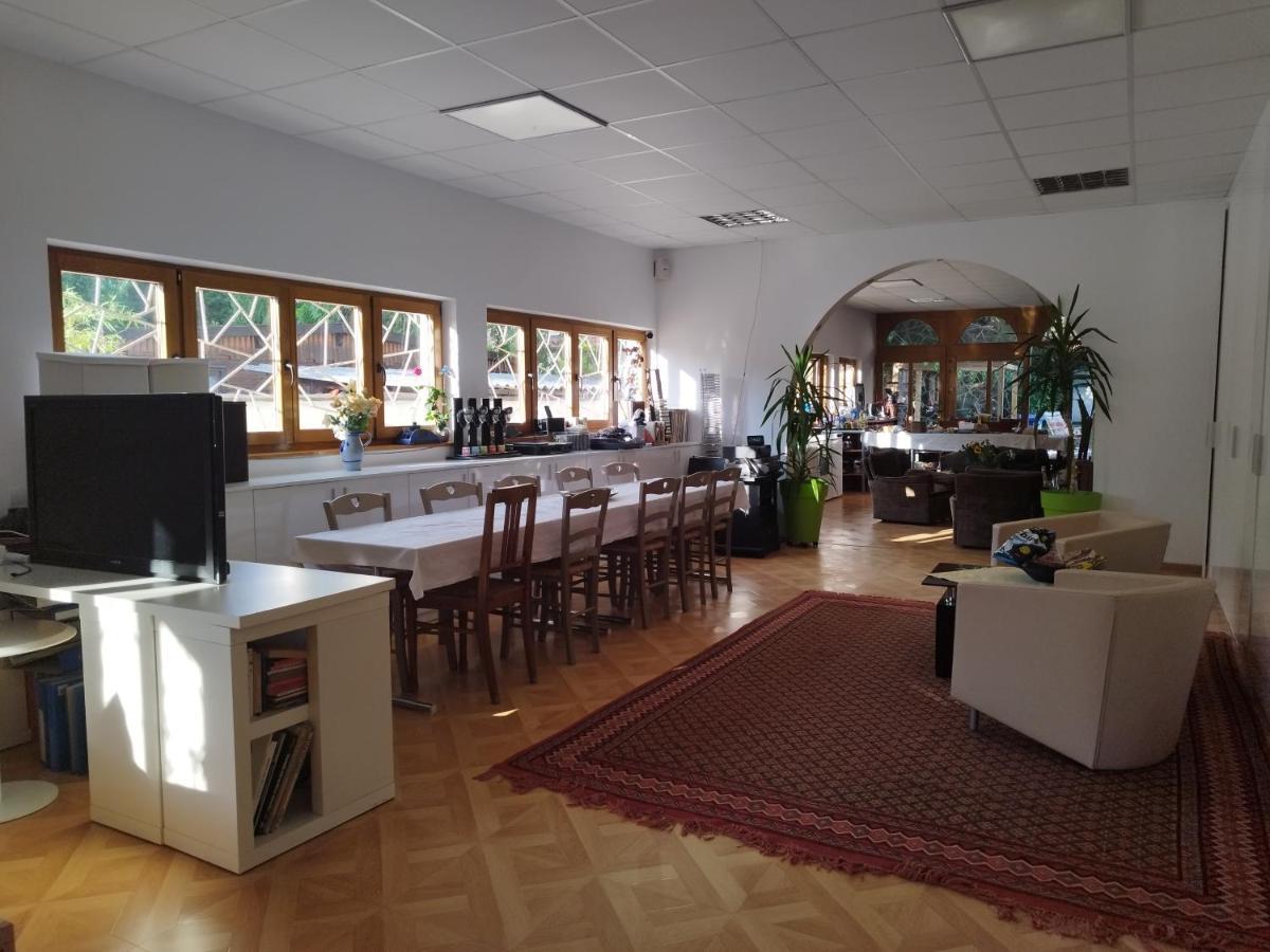 אוננג River Side - Cosy - Lot Of Space מראה חיצוני תמונה